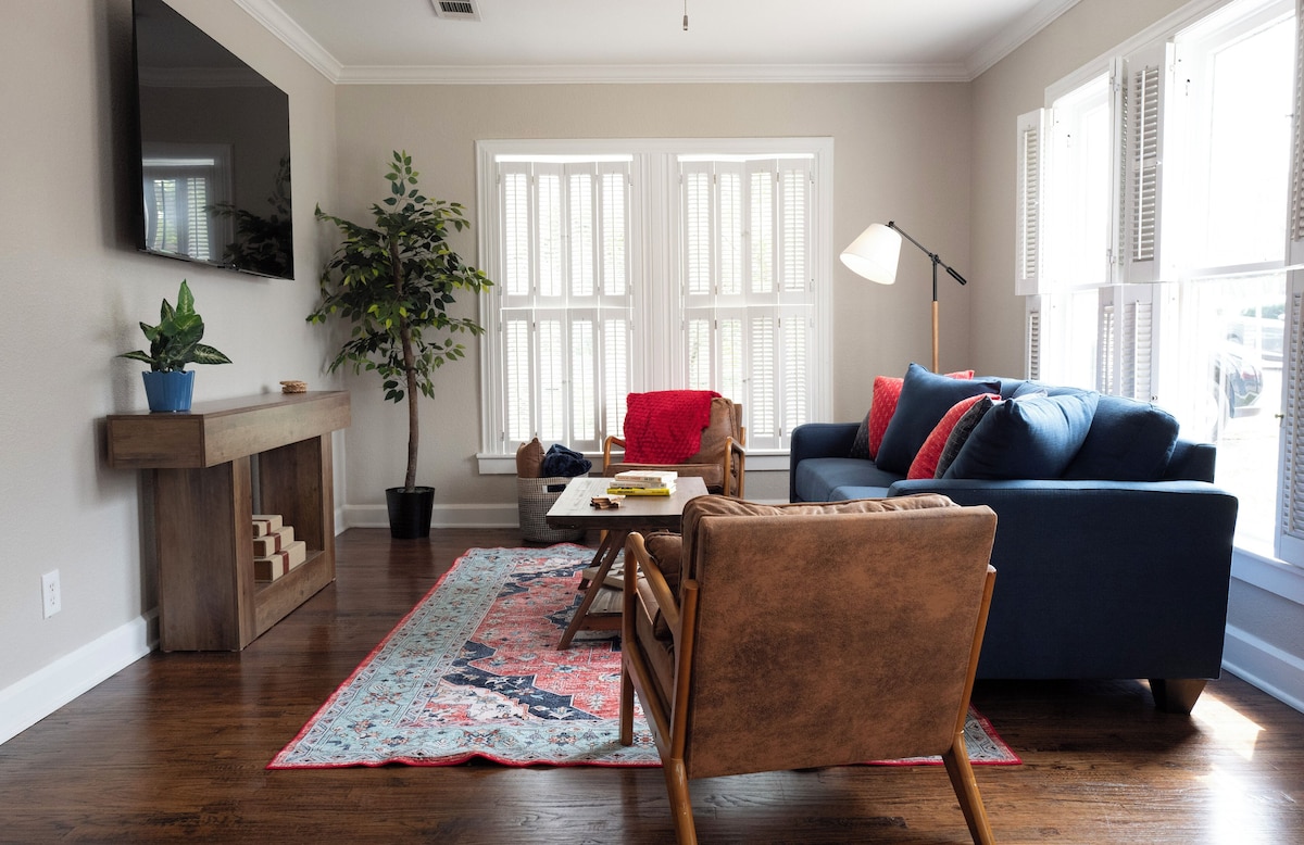 The Bluebonnet living room